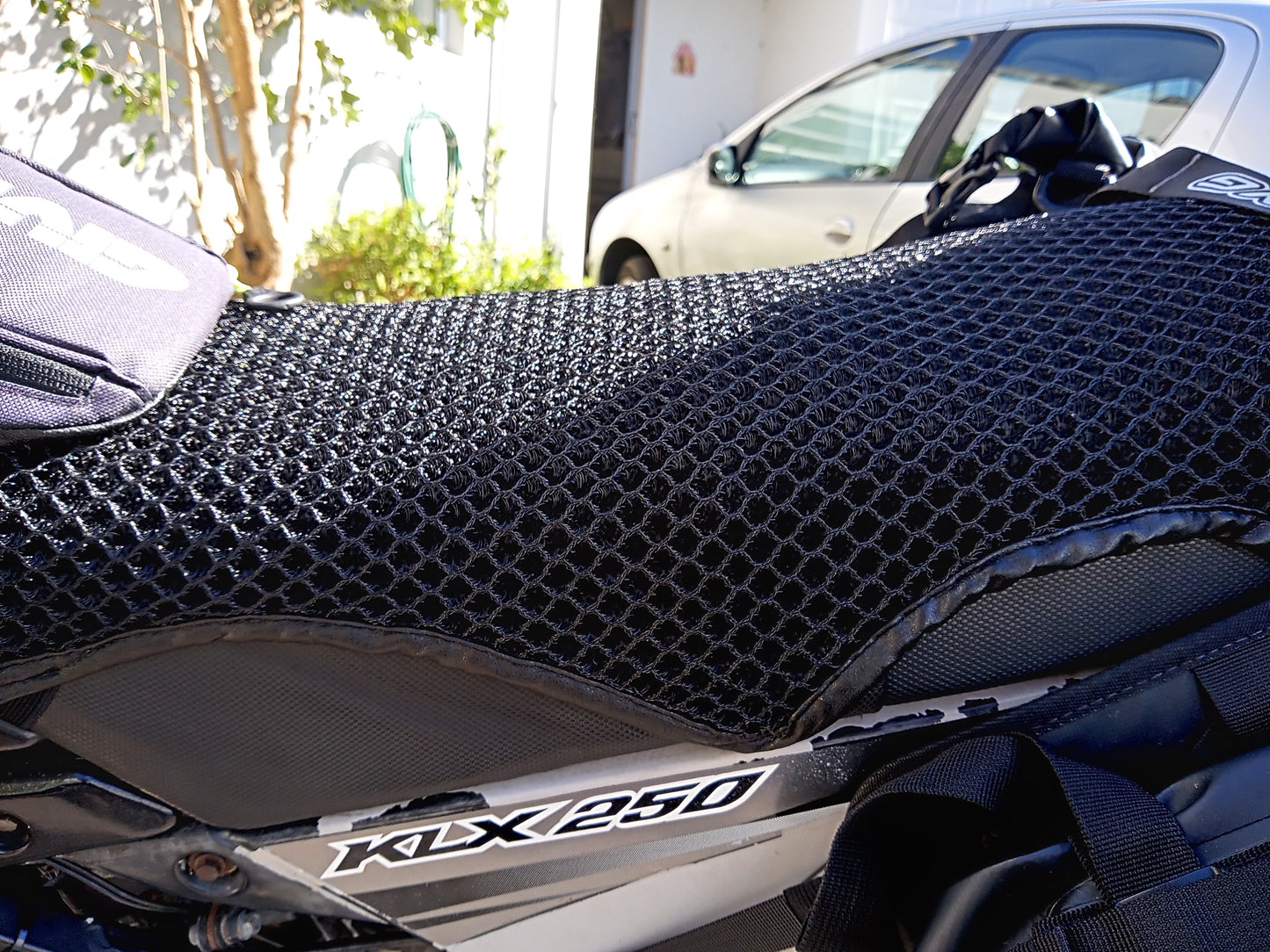 Dual Sport 3D Mesh Seat Cover